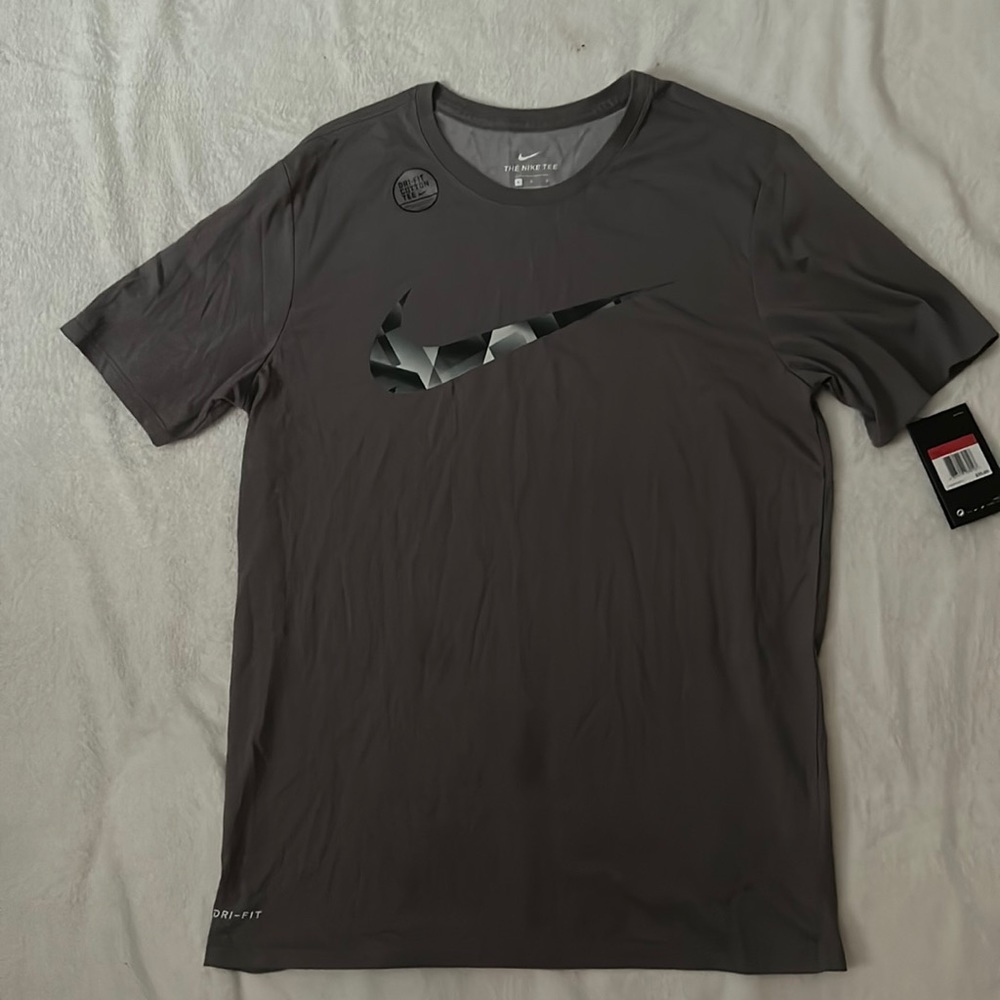 Nike t-shirt, large, gray with a grey white and Blake Nike symbol.